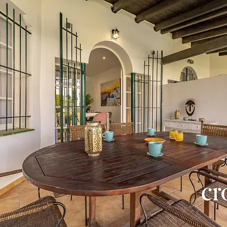 Дом отдыха Chic Dream Home, Rooftop Bbq, 9 Pools, Golf Views *