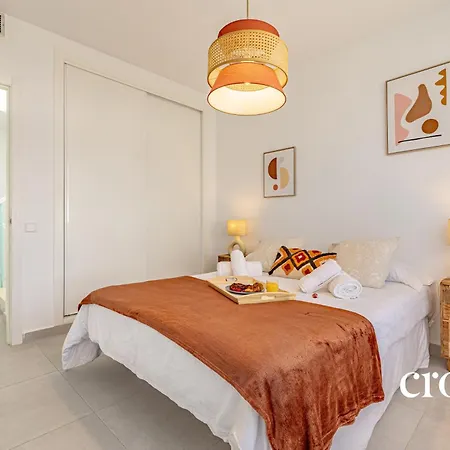 Chic Dream Home, Rooftop Bbq, 9 Pools, Golf Views Дом отдыха Марбелья