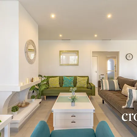 Дом отдыха Chic Dream Home, Rooftop Bbq, 9 Pools, Golf Views
